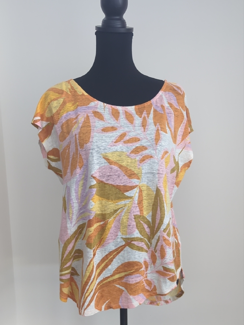 C&C California Short Sleeve Scoop Neck Floral Tee in Pink, Orange & Yellow